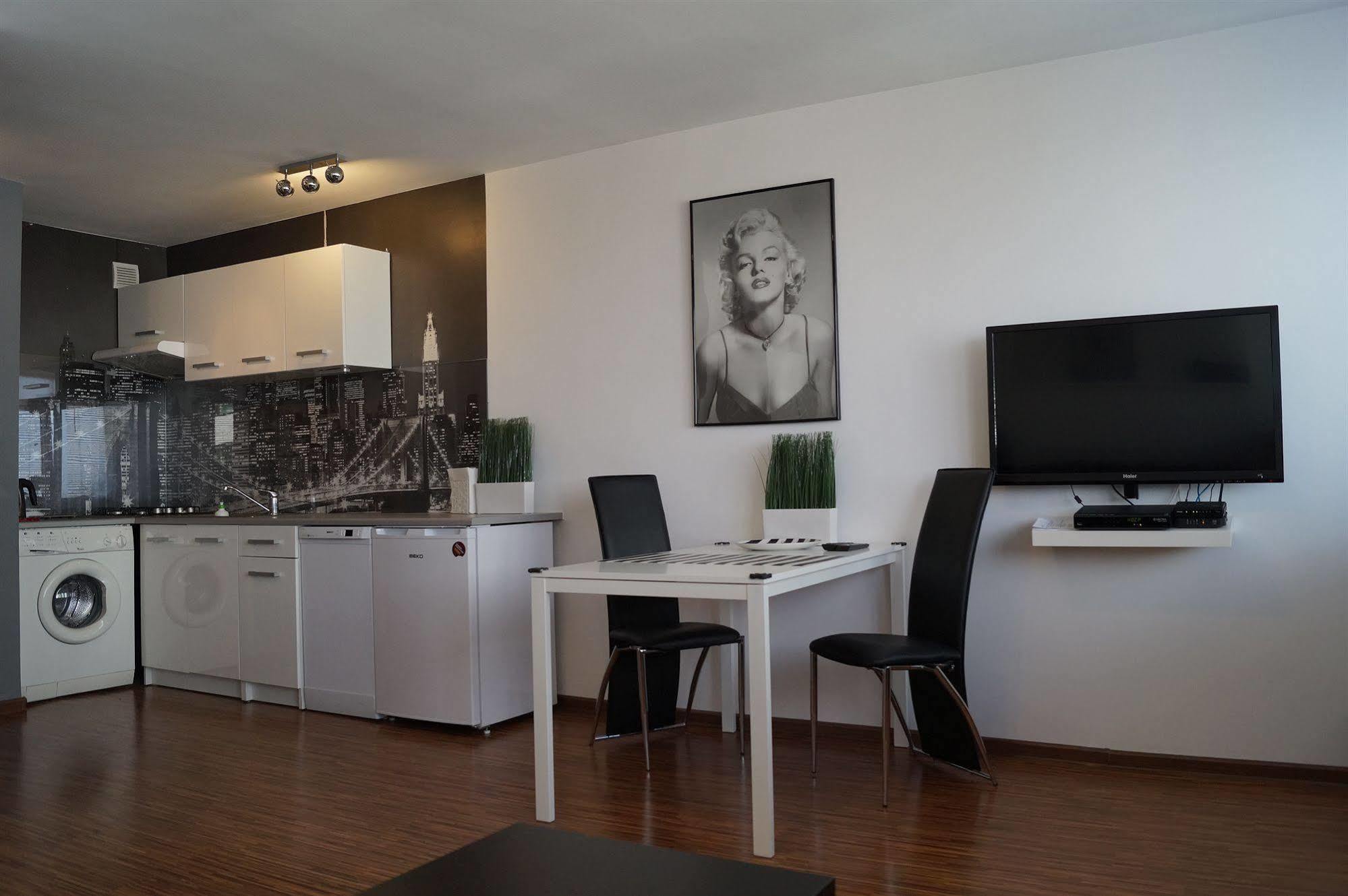 Centre Apartamenty Warszawa Exterior photo