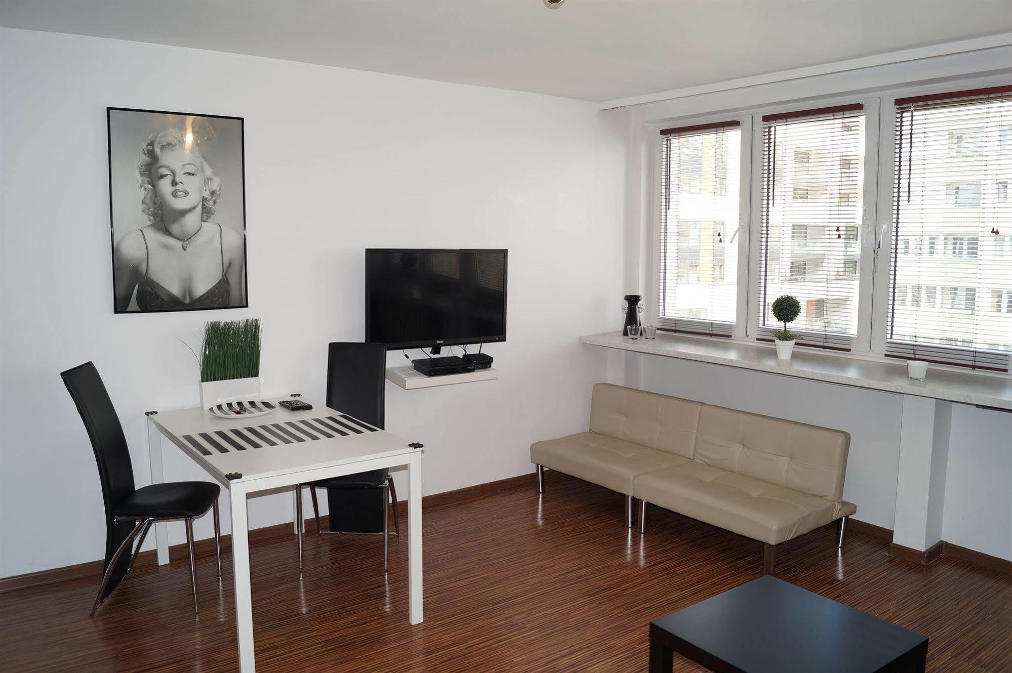 Centre Apartamenty Warszawa Exterior photo